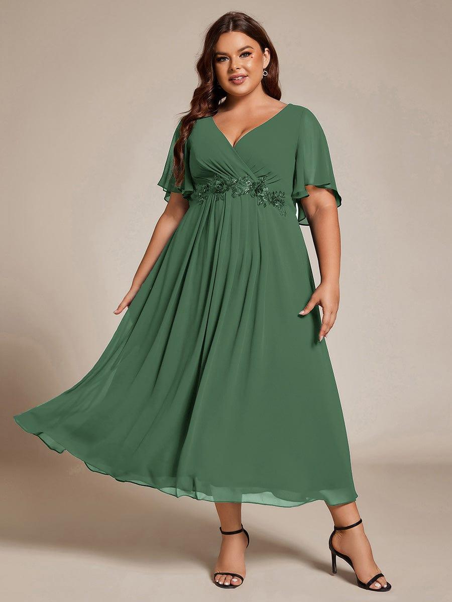 pretty DAHLIA|Plus Size Elegant Short Sleeves V-Neck Floral Applique Wedding Guest Dress