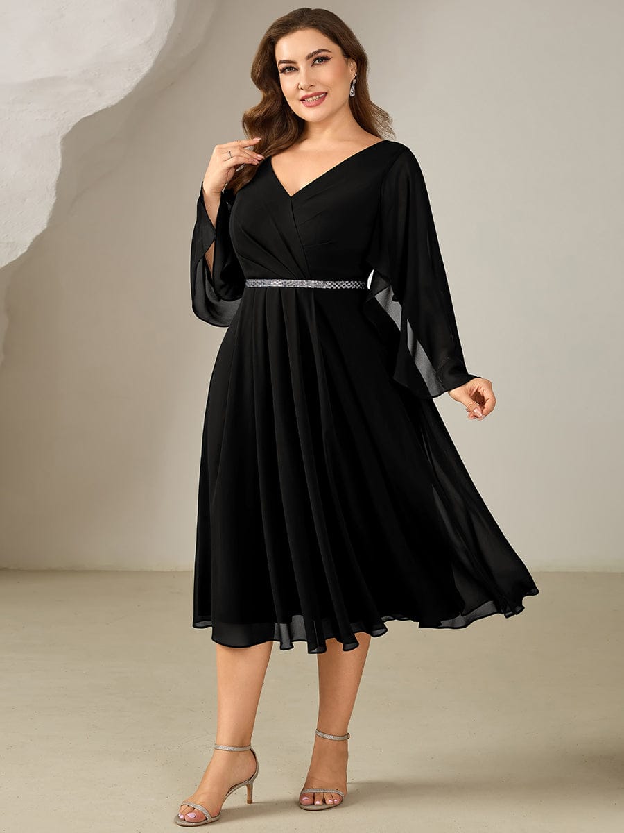 pretty WYNN|Plus Size Deep V-Neck Chiffon Wedding Guest Dress